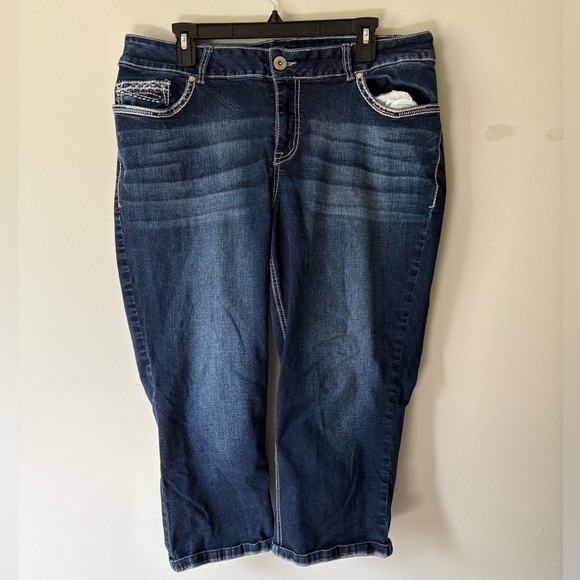 Maurices Denim - Maurice’s Cropped Women's Dark Blue Jeans, Y2K, Size 18 Plus Size